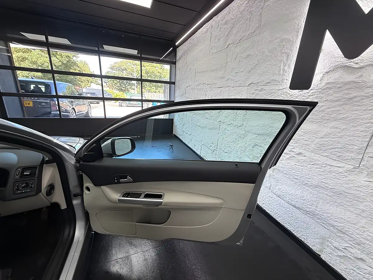 Used 2010 Volvo C30 Se Silver - Interior and Exterior details 19