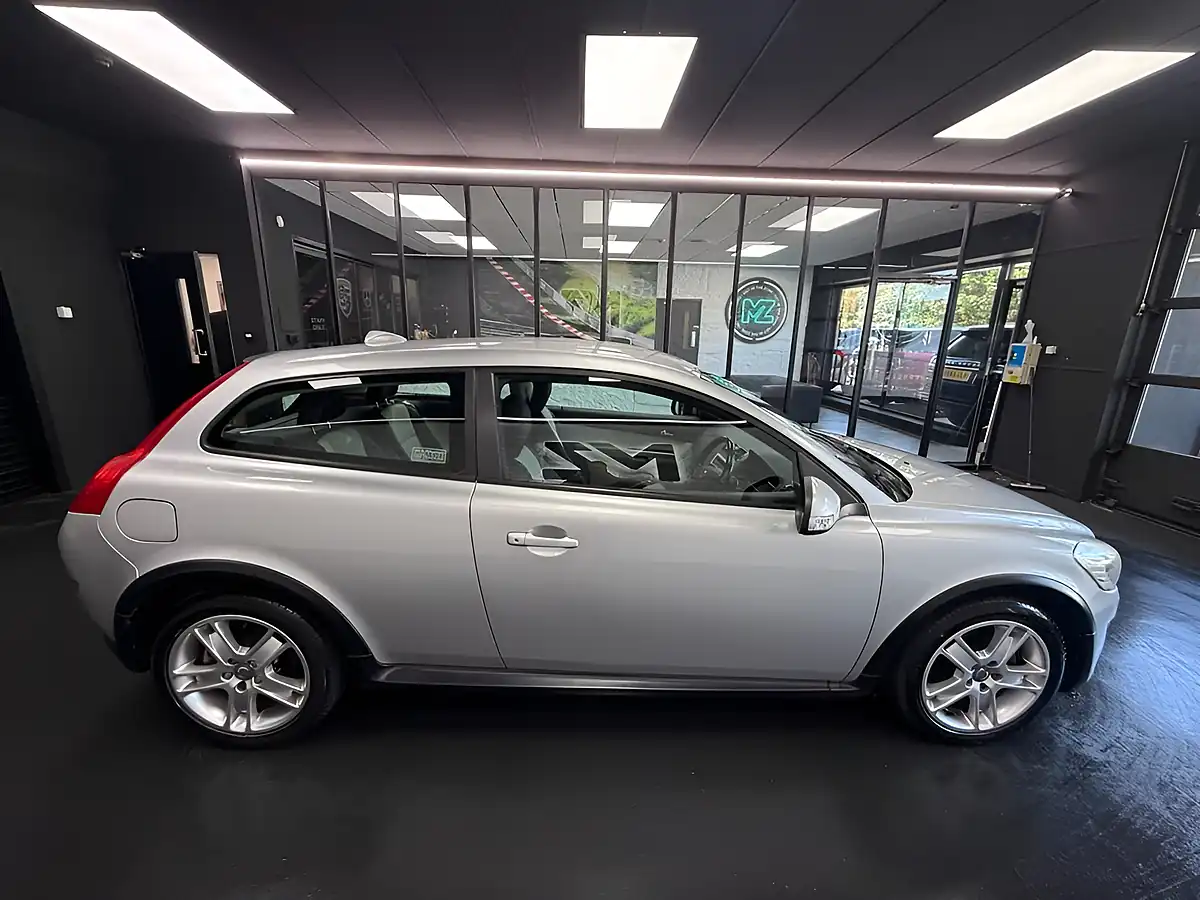 Used 2010 Volvo C30 Se Silver - Interior and Exterior details 4