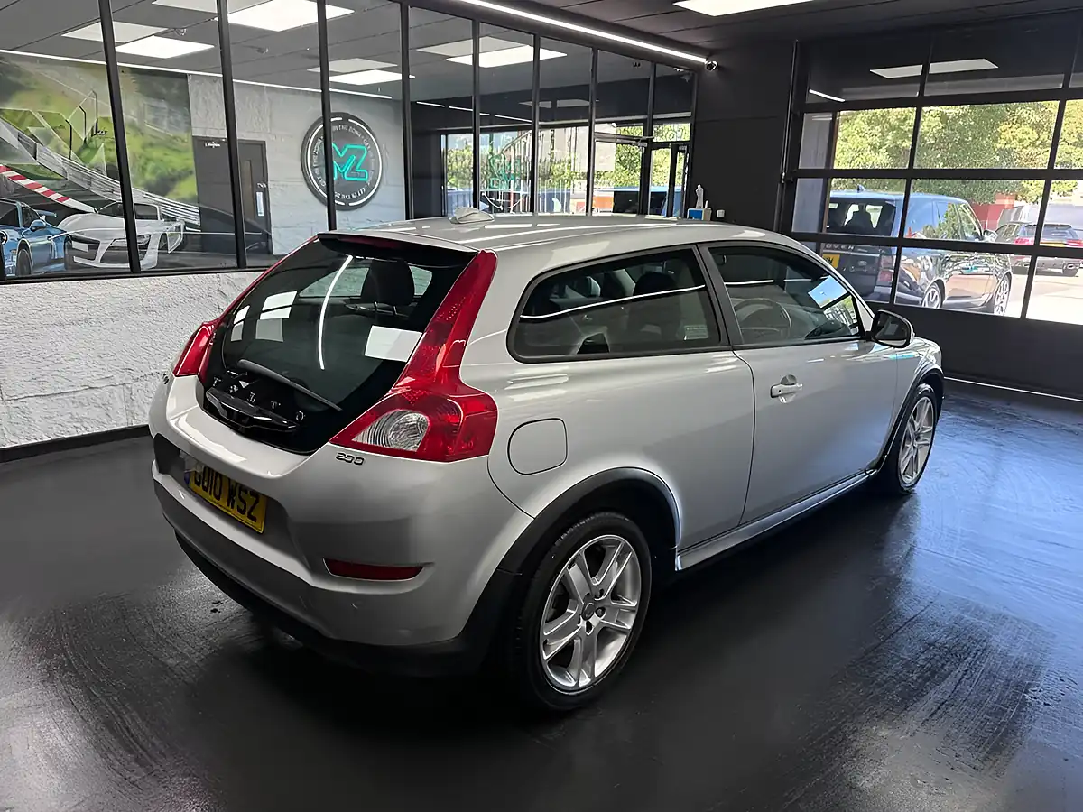 Used 2010 Volvo C30 Se Silver - Interior and Exterior details 6