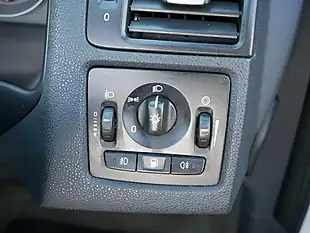 Used 2010 Volvo C70 Ice White White - Interior and Exterior details 18