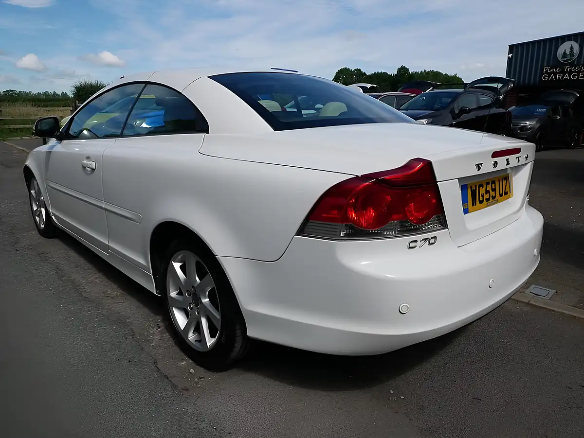 Used 2010 Volvo C70 Ice White White - Interior and Exterior details 2
