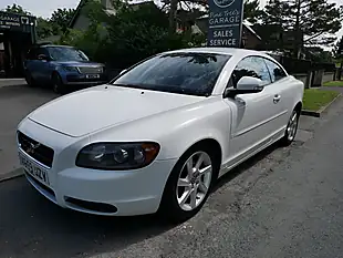 Used 2010 Volvo C70 Ice White White - Interior and Exterior details 3