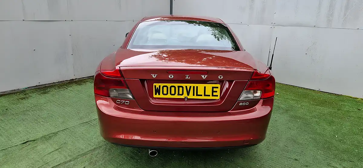 Used 2010 Volvo C70 Se Luxury Red - Interior and Exterior details 14