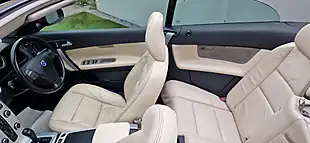 Used 2010 Volvo C70 Se Luxury Red - Interior and Exterior details 20