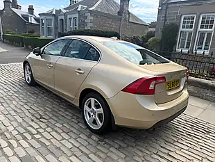 Used 2010 Volvo S60 Se Gold - Interior and Exterior details 15
