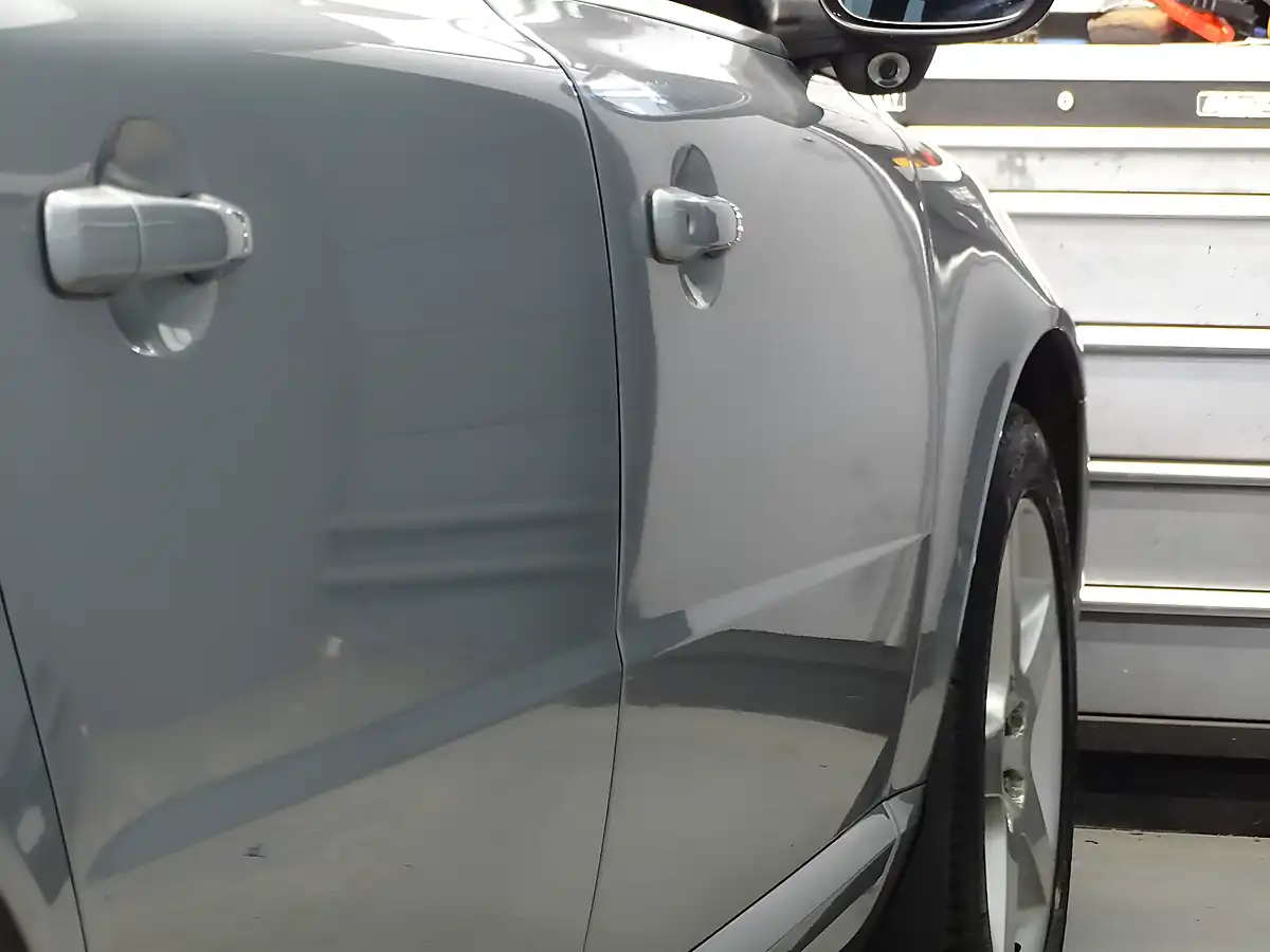 Used 2010 Volvo V70 Se Lux Silver - Interior and Exterior details 12