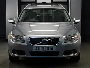 Used 2010 Volvo V70 Se Lux Silver - Interior and Exterior details 5