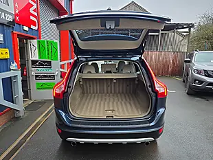 Used 2010 Volvo XC60 Se Lux Blue - Interior and Exterior details 14