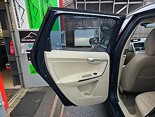 Used 2010 Volvo XC60 Se Lux Blue - Interior and Exterior details 18