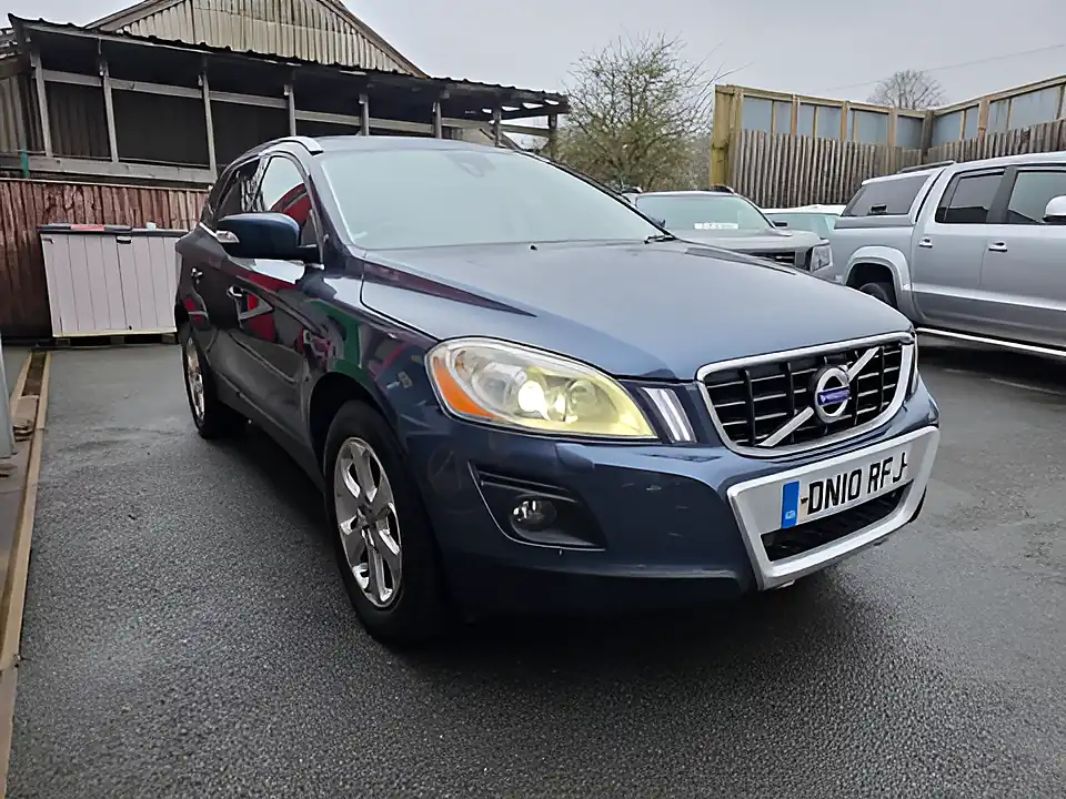 Used 2010 Volvo XC60 Se Lux Blue - Interior and Exterior details 3