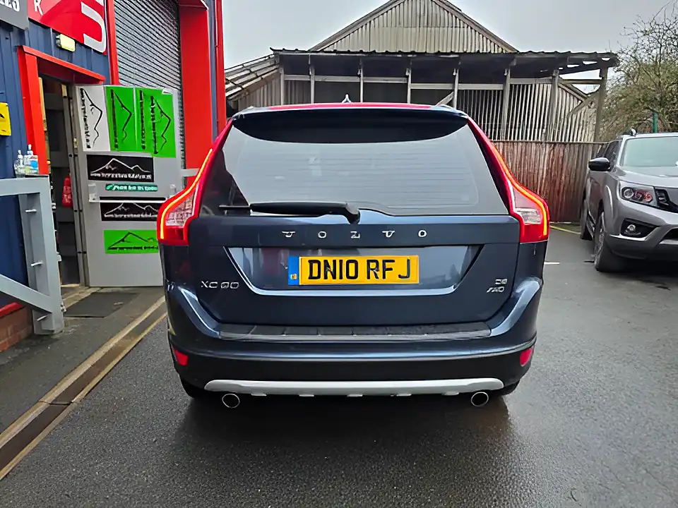 Used 2010 Volvo XC60 Se Lux Blue - Interior and Exterior details 7