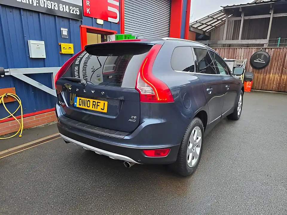Used 2010 Volvo XC60 Se Lux Blue - Interior and Exterior details 8