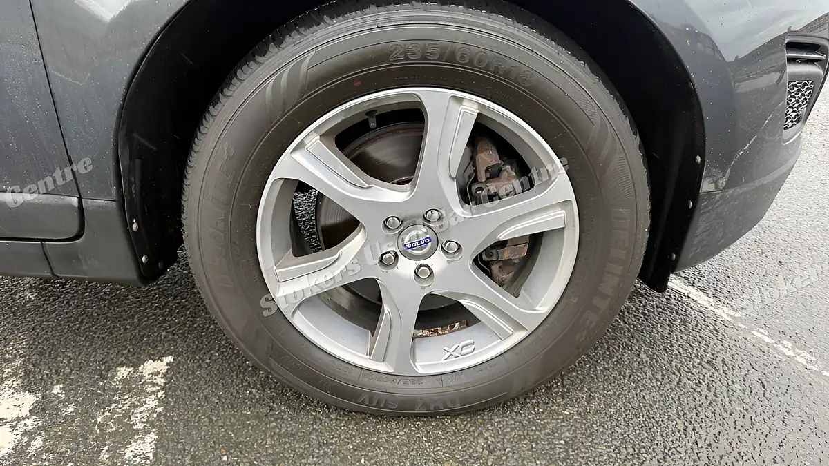Used 2010 Volvo XC60 Se Lux Grey - Interior and Exterior details 11