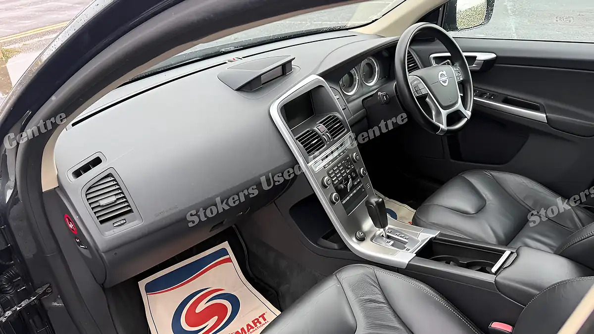 Used 2010 Volvo XC60 Se Lux Grey - Interior and Exterior details 13