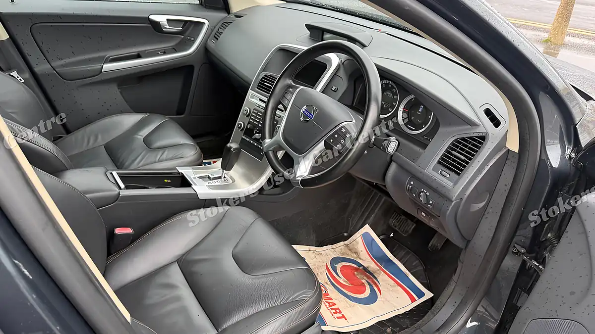 Used 2010 Volvo XC60 Se Lux Grey - Interior and Exterior details 16