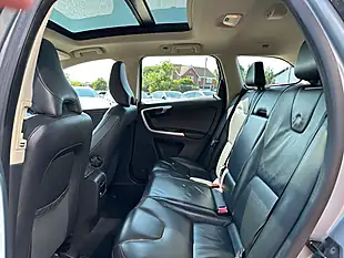 Used 2010 Volvo XC60 Se Lux Silver - Interior and Exterior details 10