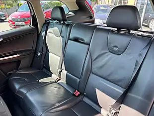 Used 2010 Volvo XC60 Se Lux Silver - Interior and Exterior details 15