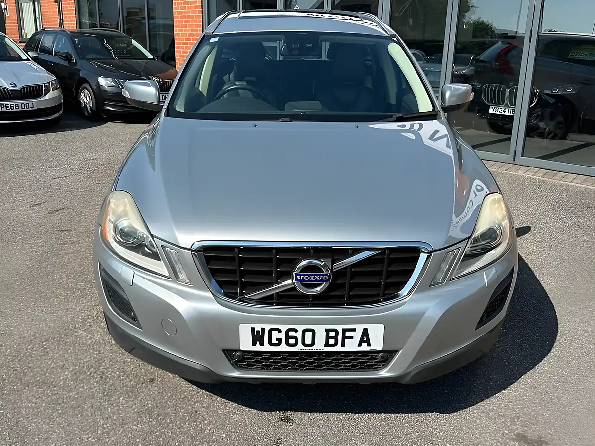 Used 2010 Volvo XC60 Se Lux Silver - Interior and Exterior details 2