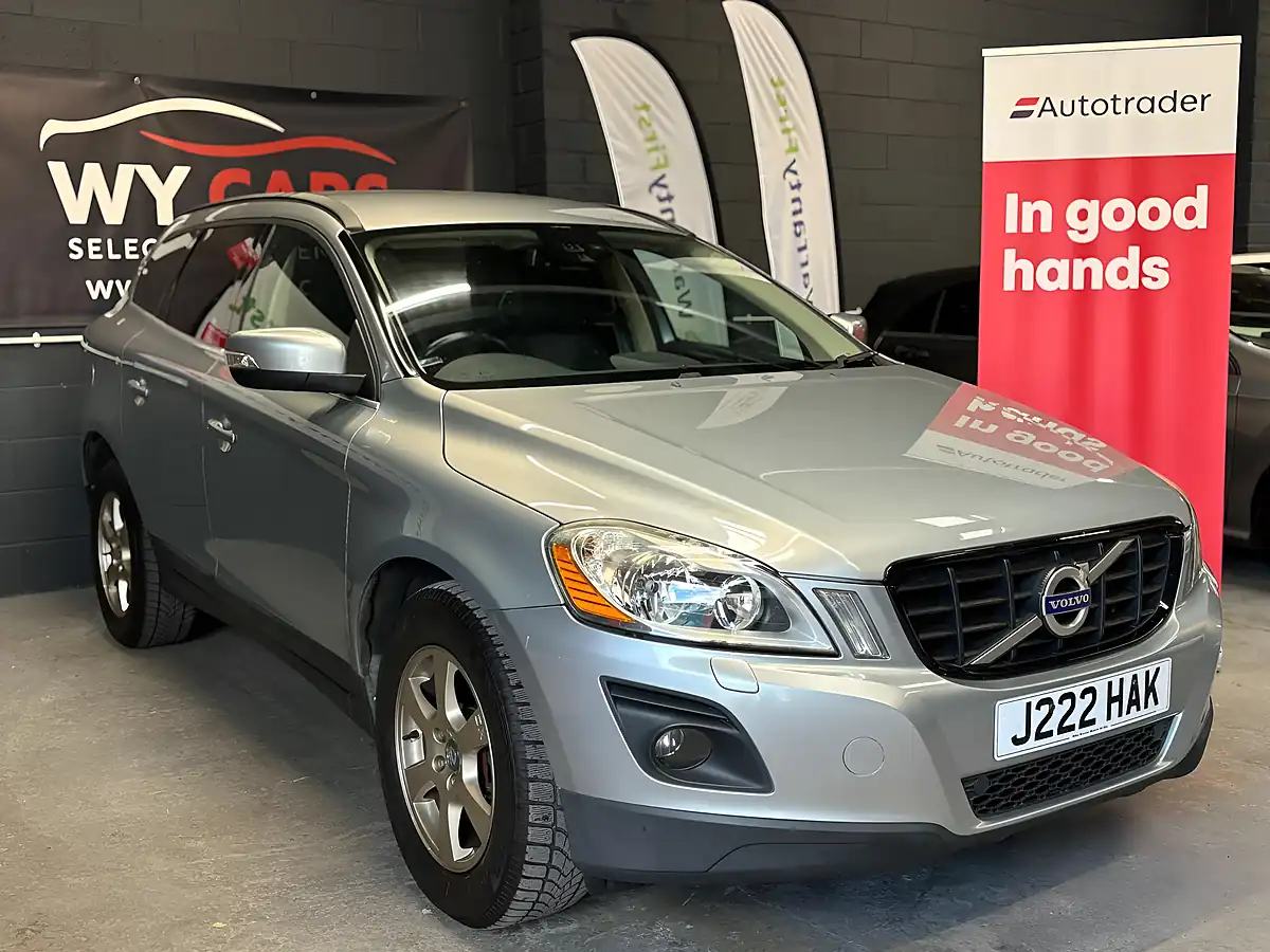 Used 2010 Volvo XC60 Se Silver - Interior and Exterior details 4