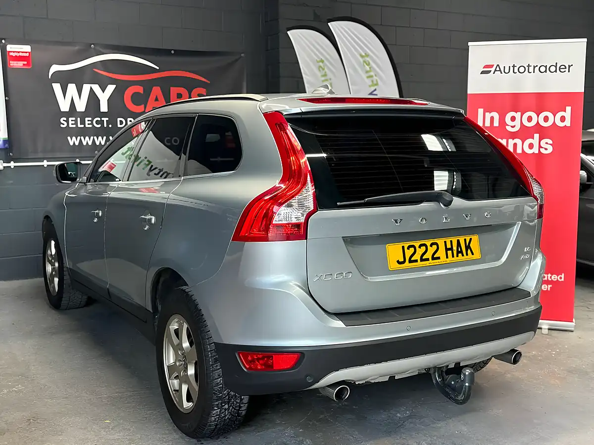 Used 2010 Volvo XC60 Se Silver - Interior and Exterior details 7