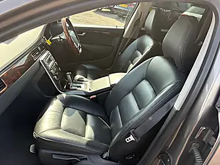 Used 2010 Volvo XC70 Se Lux Grey - Interior and Exterior details 9