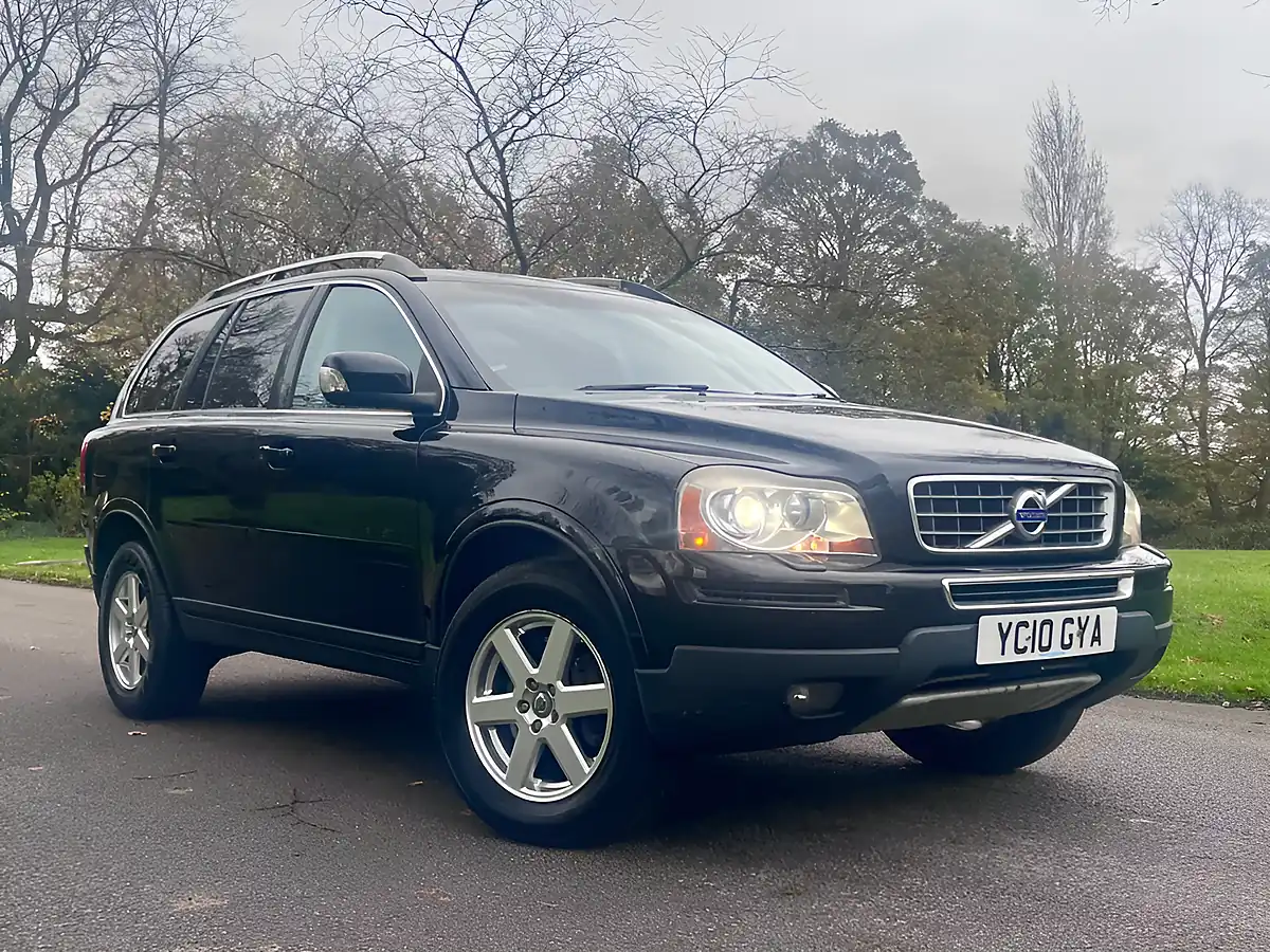 Used 2010 Volvo XC90 Active Black - Front View