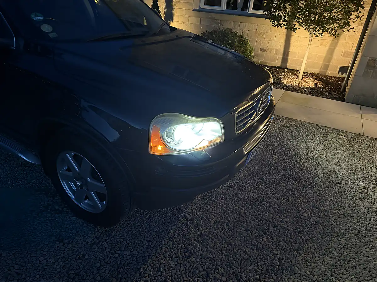 Used 2010 Volvo XC90 Active Metallic Blue - Interior and Exterior details 20