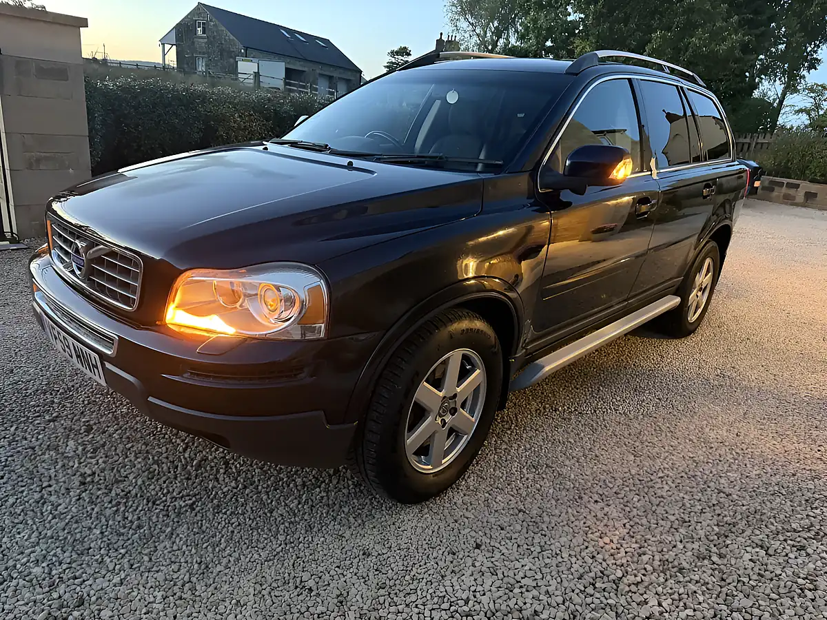 Used 2010 Volvo XC90 Active Metallic Blue - Interior and Exterior details 7