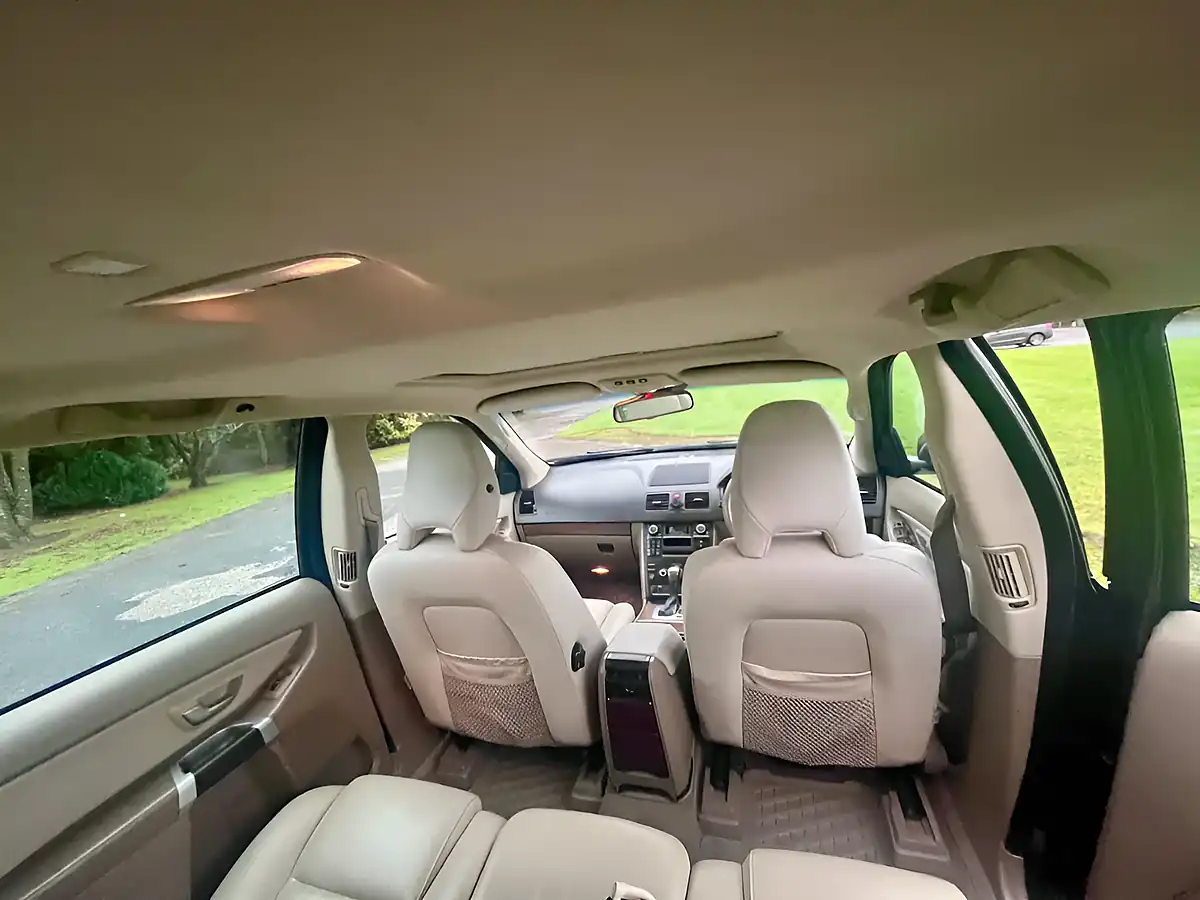 Used 2010 Volvo XC90 Se Grey - Interior and Exterior details 14