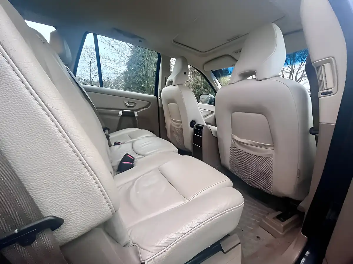 Used 2010 Volvo XC90 Se Grey - Interior and Exterior details 15