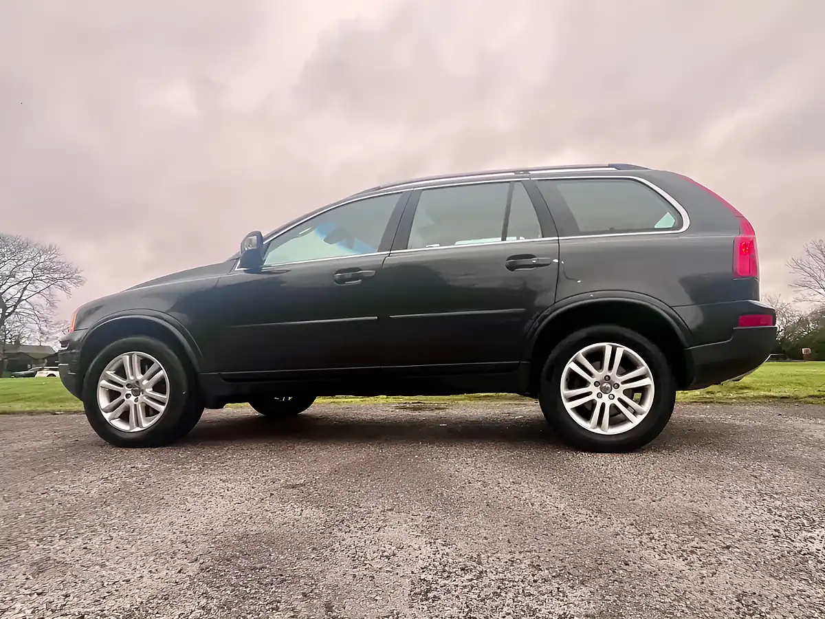Used 2010 Volvo XC90 Se Grey - Interior and Exterior details 18