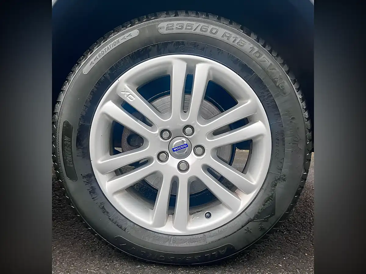 Used 2010 Volvo XC90 Se Grey - Interior and Exterior details 7