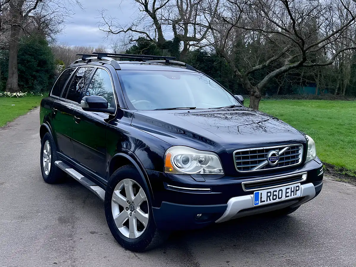 Used 2010 Volvo XC90 Se Lux Black - Front View