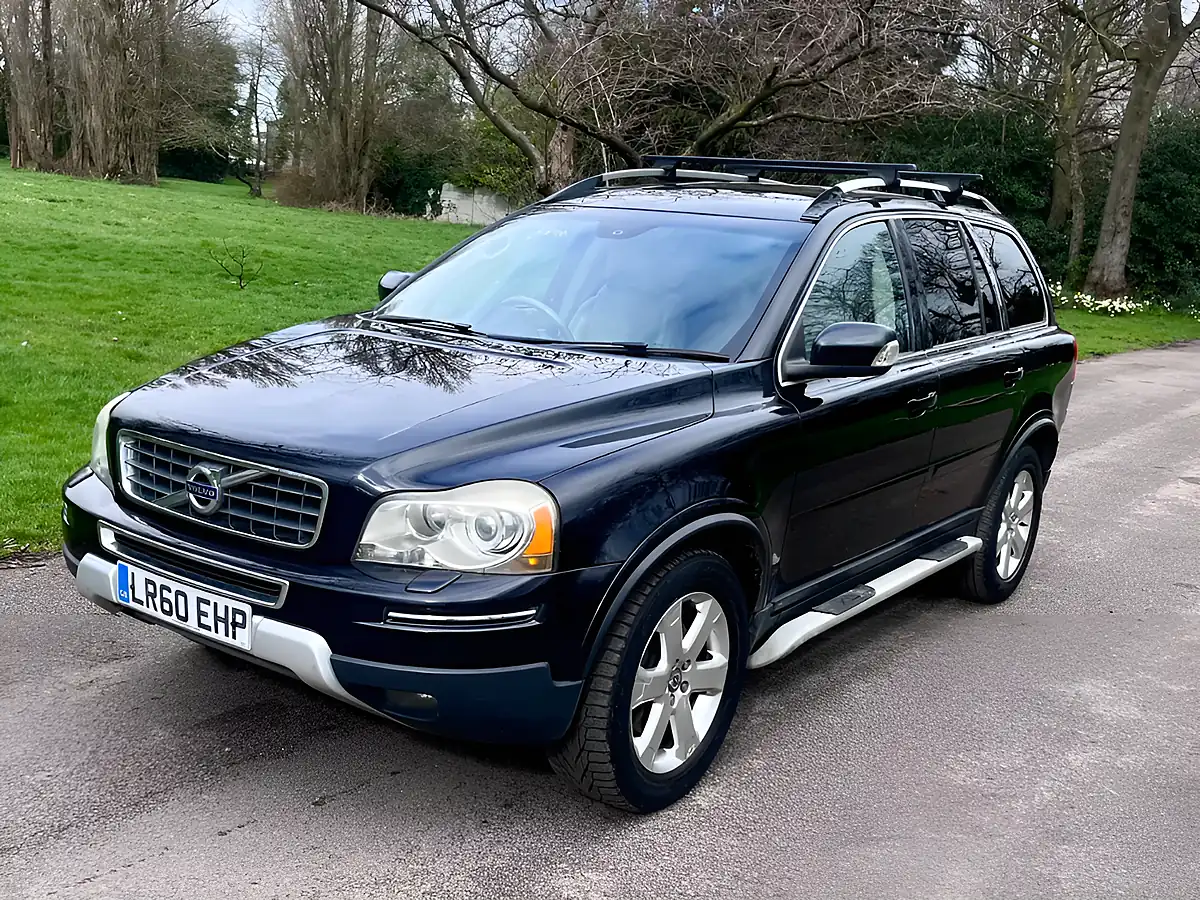 Used 2010 Volvo XC90 Se Lux Black - Interior and Exterior details 4
