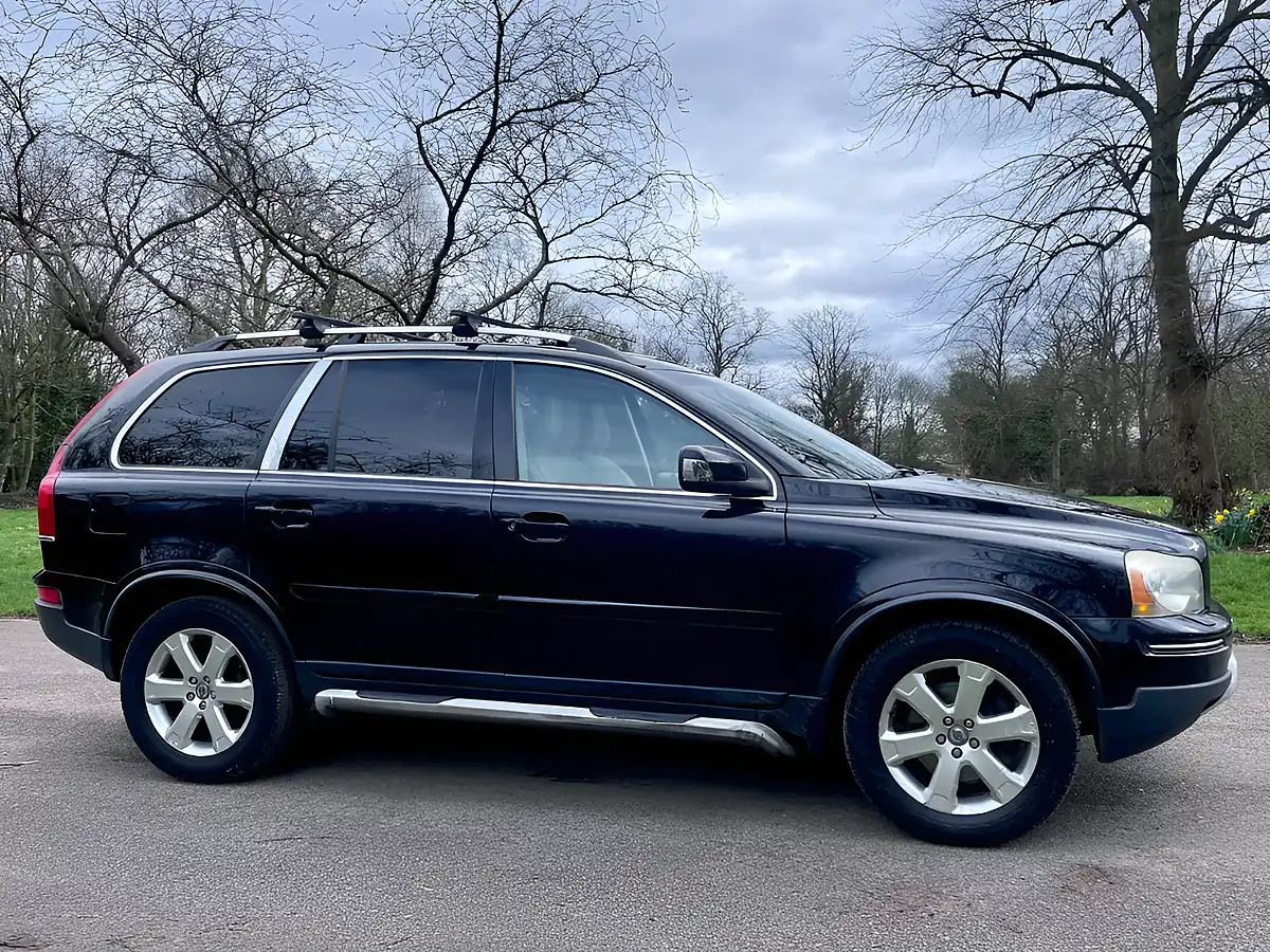 Used 2010 Volvo XC90 Se Lux Black - Interior and Exterior details 6