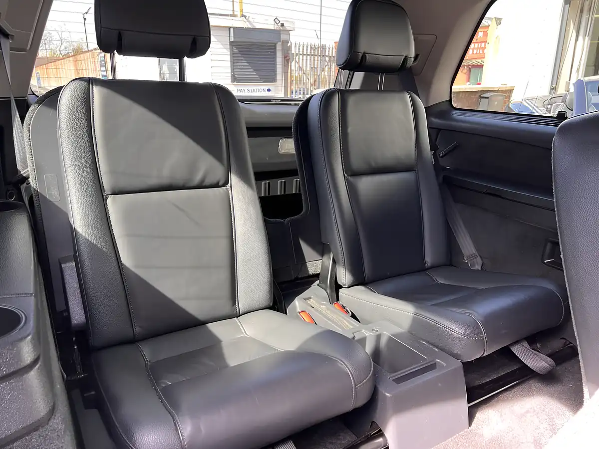 Used 2010 Volvo XC90 Se Lux White - Interior and Exterior details 6