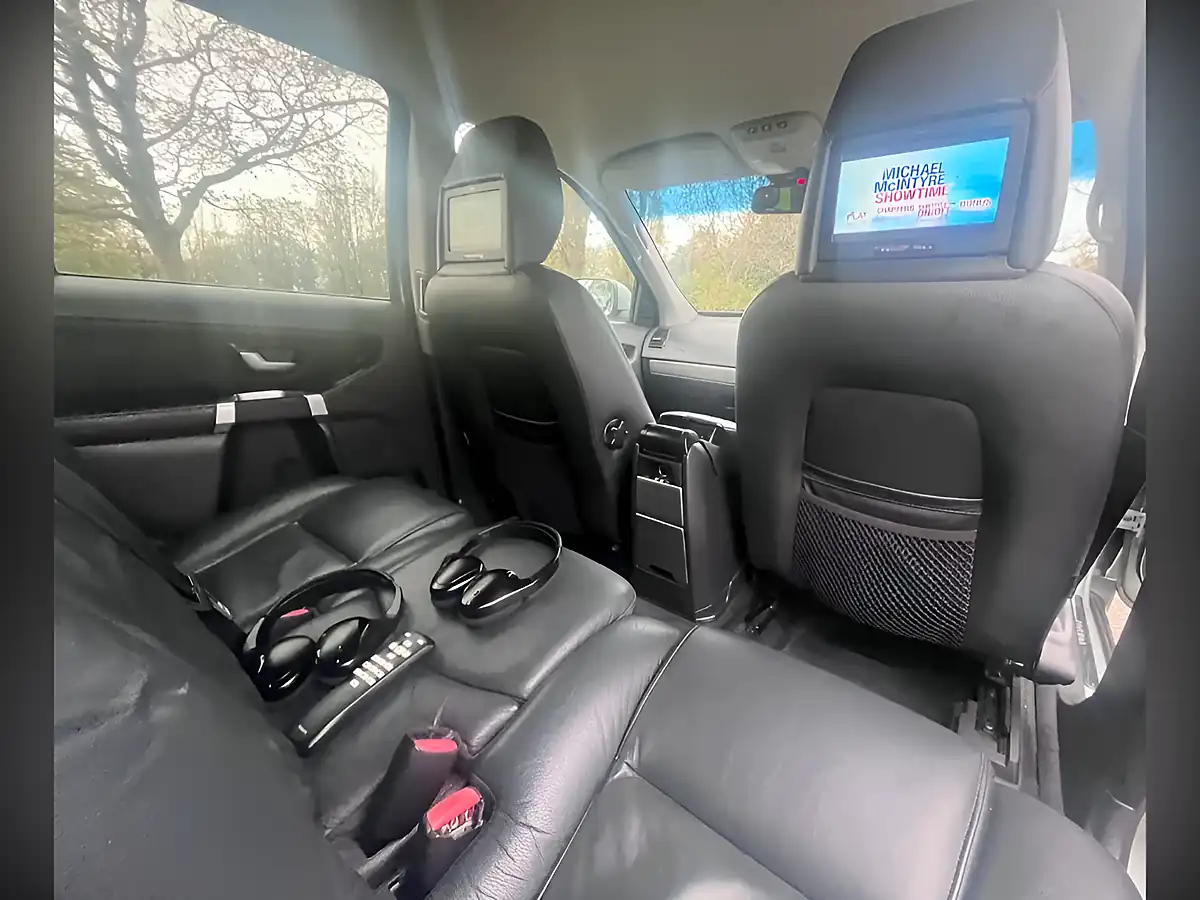 Used 2010 Volvo XC90 Se Silver - Interior and Exterior details 16