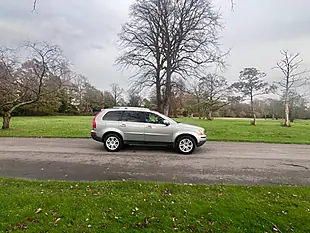 Used 2010 Volvo XC90 Se Silver - Interior and Exterior details 19