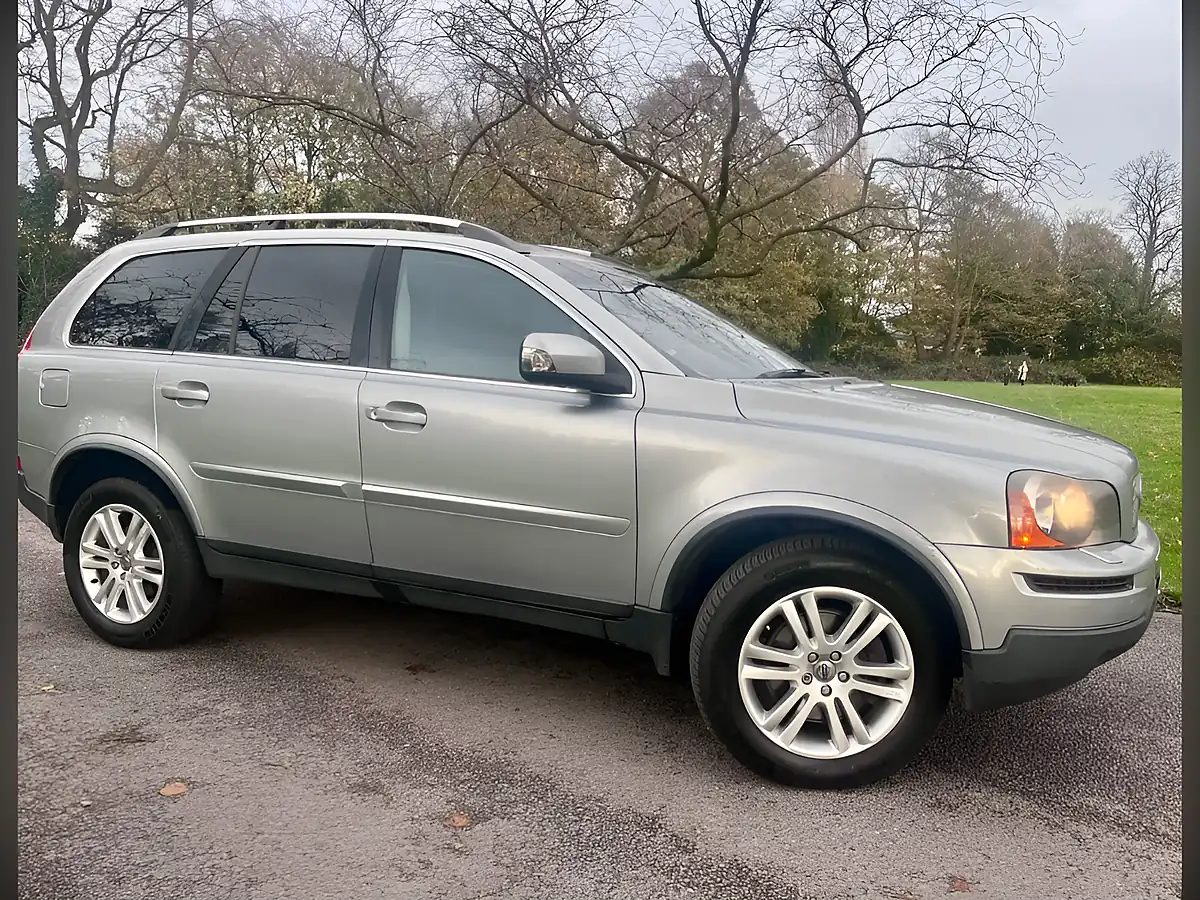 Used 2010 Volvo XC90 Se Silver - Interior and Exterior details 6