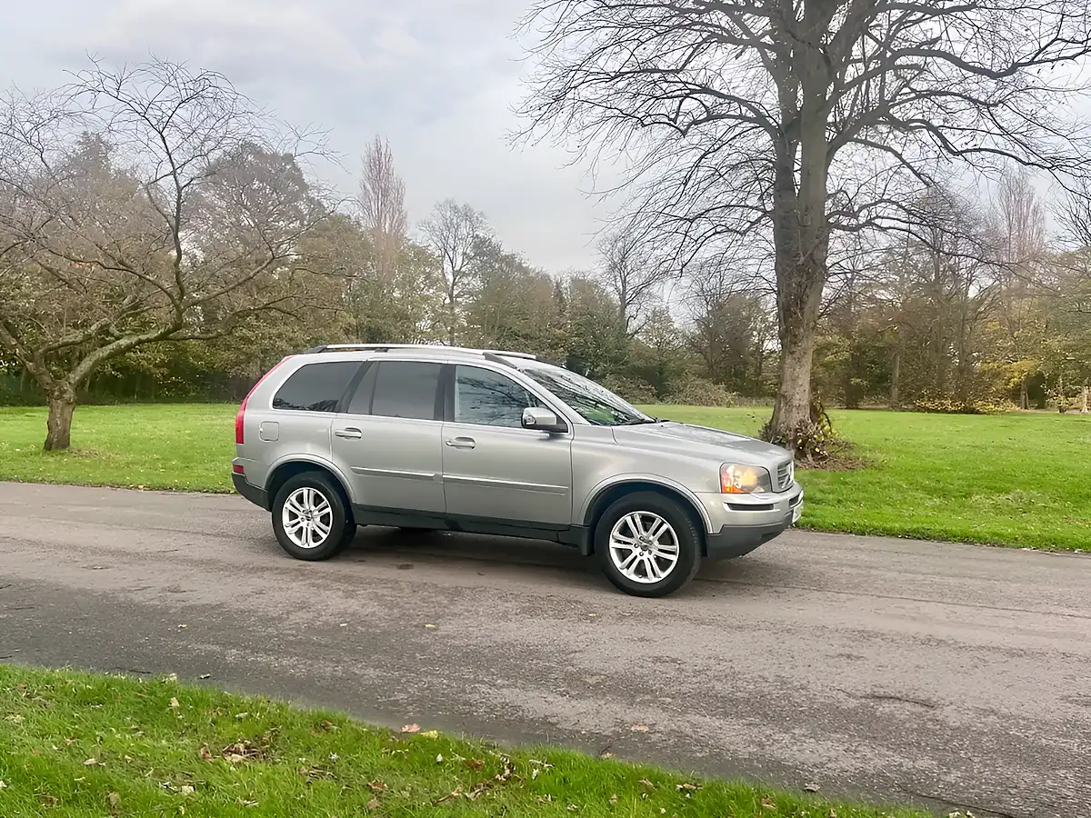 Used 2010 Volvo XC90 Se Silver - Interior and Exterior details 7