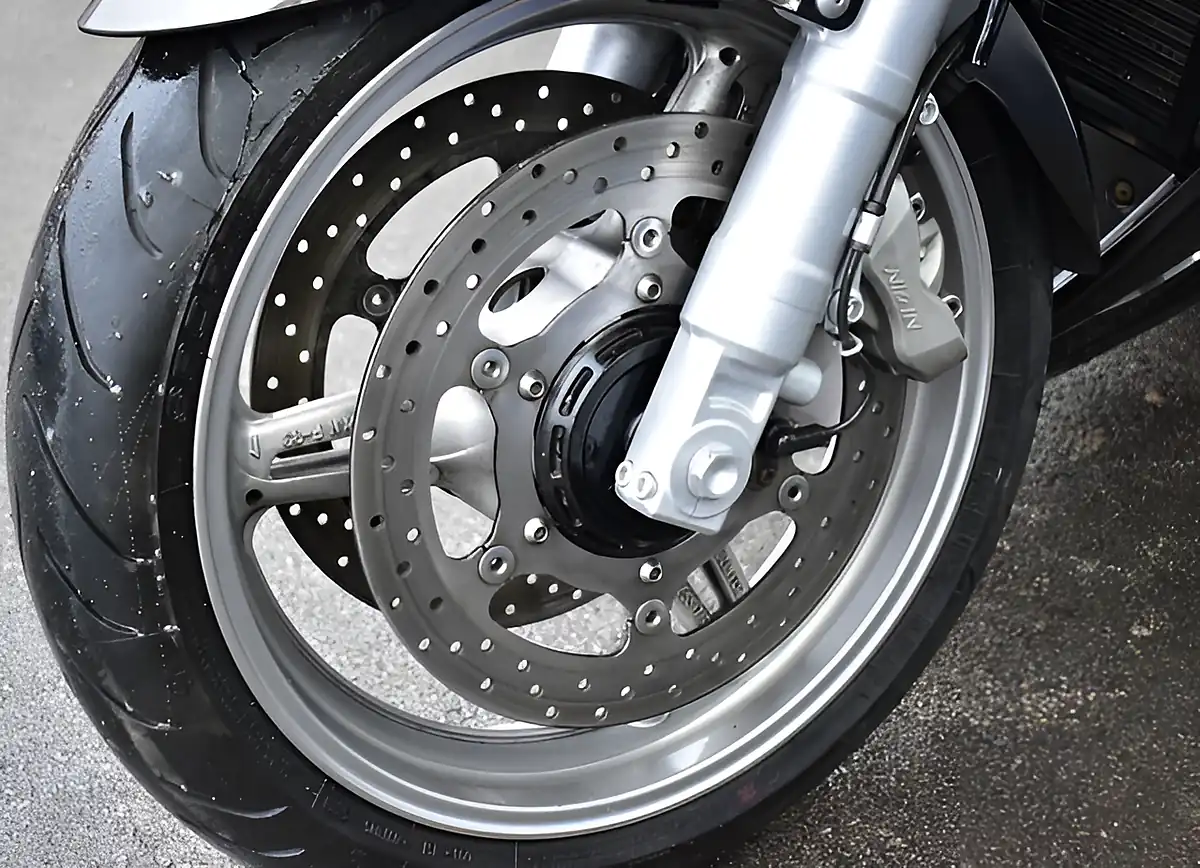 Used 2010 Yamaha Fjr 1300 Tourer Smokey Grey - Interior and Exterior details 13