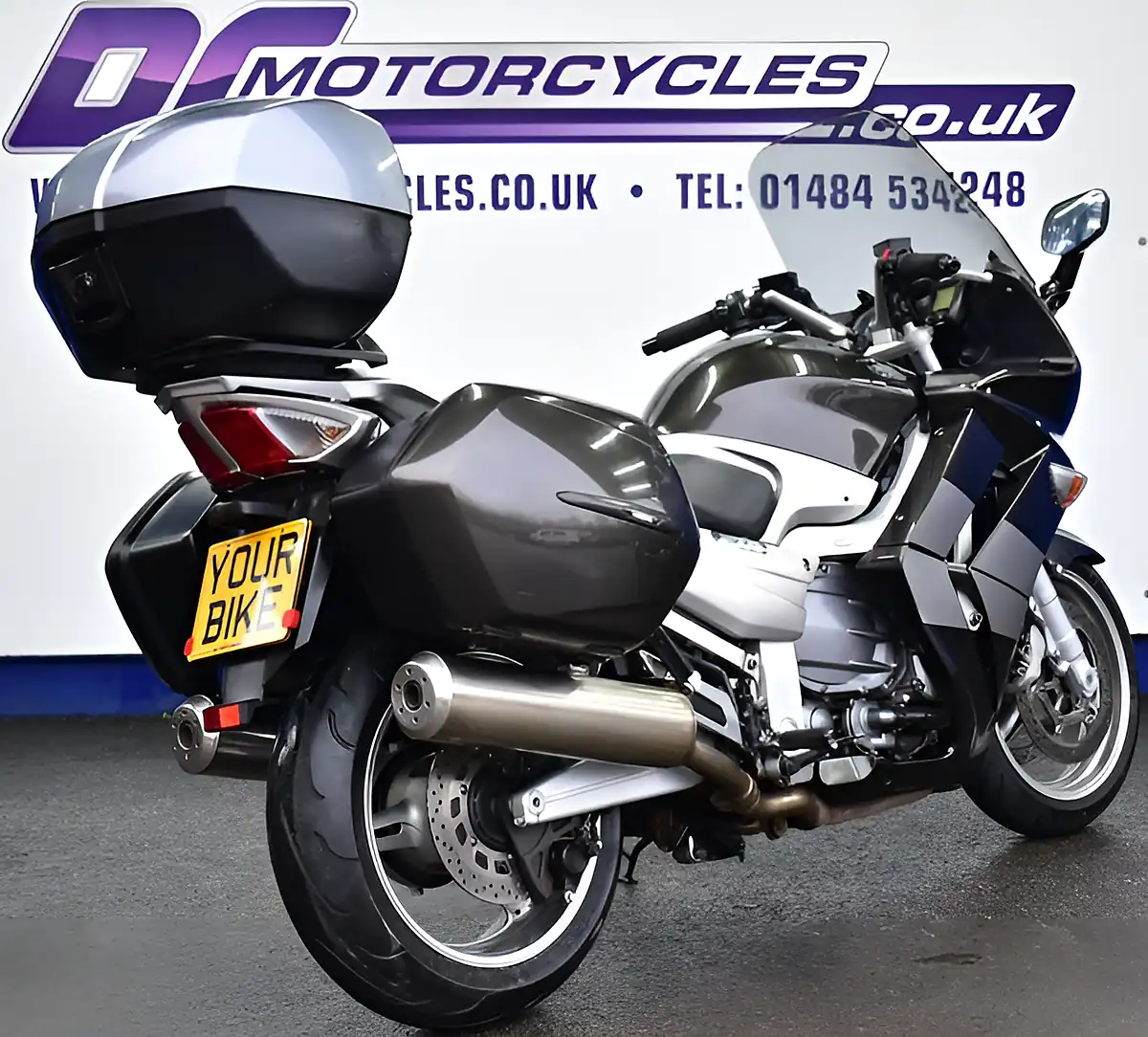 Used 2010 Yamaha Fjr 1300 Tourer Smokey Grey - Interior and Exterior details 8