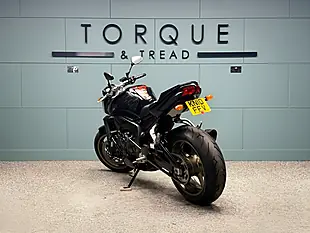 Used 2010 Yamaha FZ1 Black - Interior and Exterior details 6