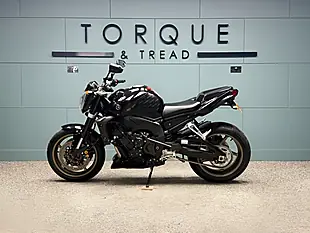 Used 2010 Yamaha FZ1 Black - Interior and Exterior details 8