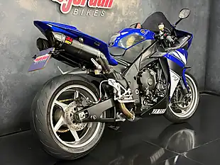 Used 2010 Yamaha R1 1000 Blue - Interior and Exterior details 10
