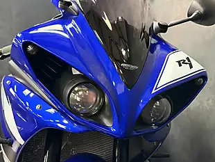 Used 2010 Yamaha R1 1000 Blue - Interior and Exterior details 12