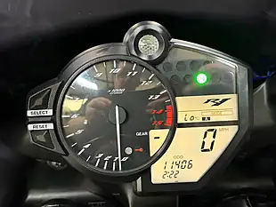 Used 2010 Yamaha R1 1000 Blue - Interior and Exterior details 3