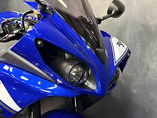 Used 2010 Yamaha R1 1000 Blue - Interior and Exterior details 7