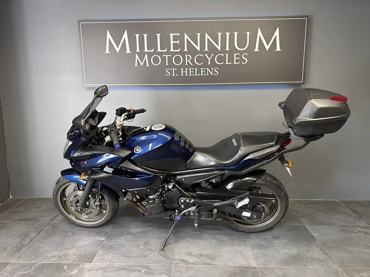 Used 2010 Yamaha Xj 6 S Diversion - Interior and Exterior details 11