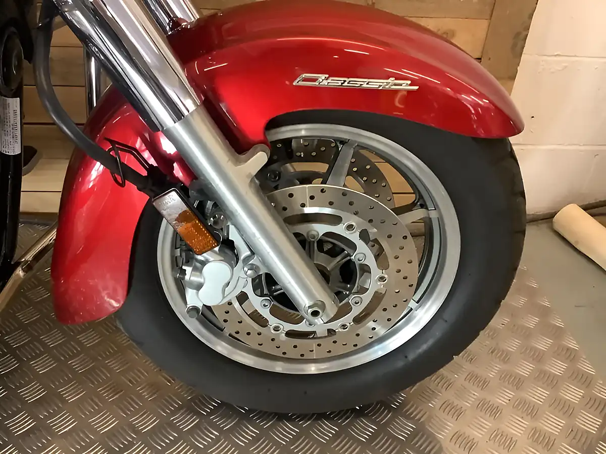 Used 2010 Yamaha Xvs Drag Star Classic Silver - Interior and Exterior details 20